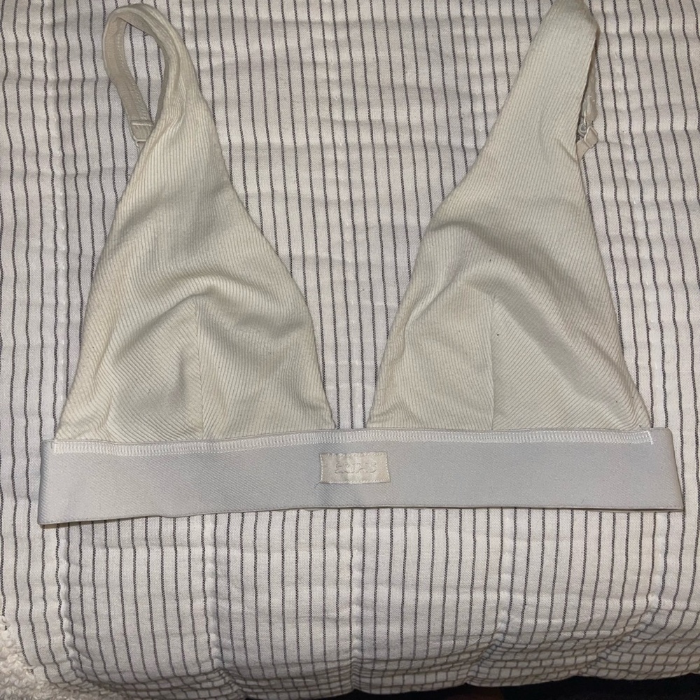 Skims bralette